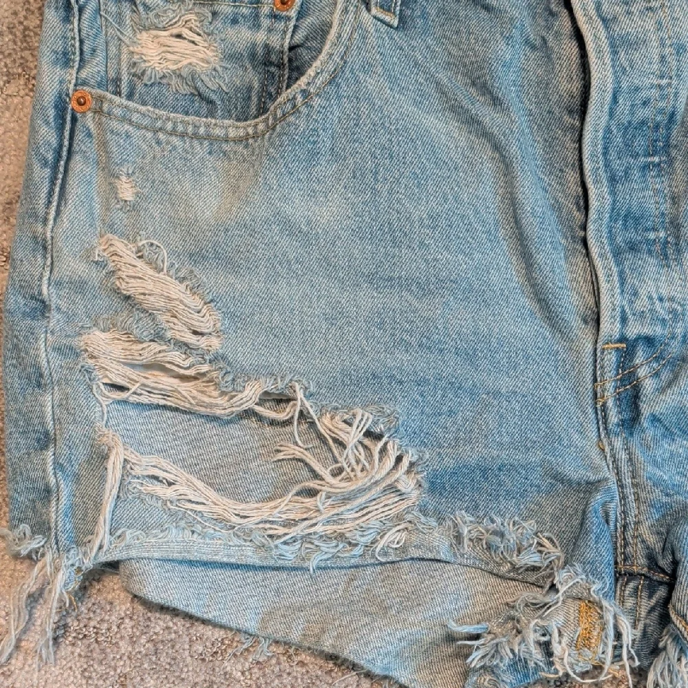Levis 501 Button Fly Denim Shorts - Picture 3 of 8
